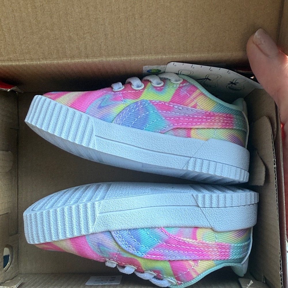 PUMA KARINA SWIRL GIRL SNEAKER SZ 5